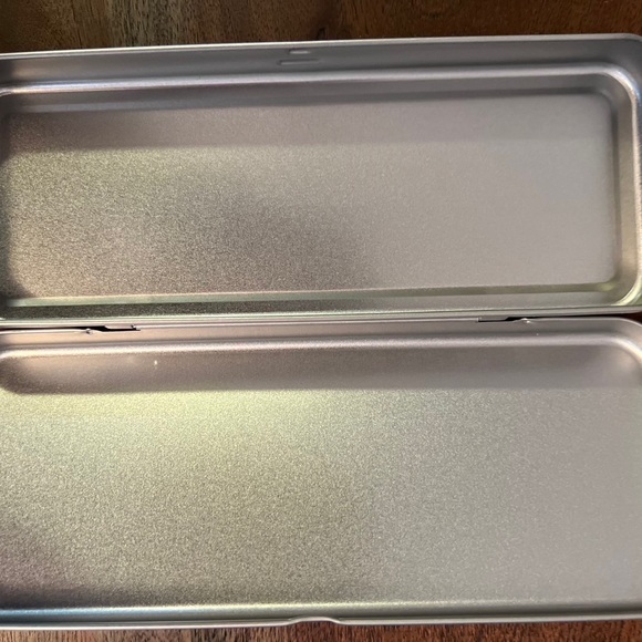 Tokyo Revengers Pencil Case - Picture 2 of 3